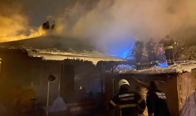 Erzincan'da ev yangını