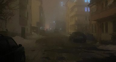Esentepe mahallesinde sokak lambası tepkisi