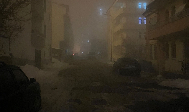 Esentepe mahallesinde sokak lambası tepkisi