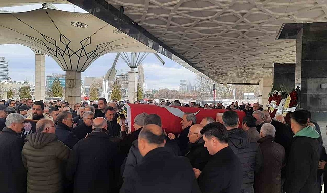 Eski Anayasa Mahkemesi Başkanvekili Üstün, son yolculuğuna uğurlandı