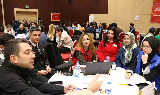 Gümüşhane'de Gençlik Politika Belgesi Çalıştayı gerçekleştirildi