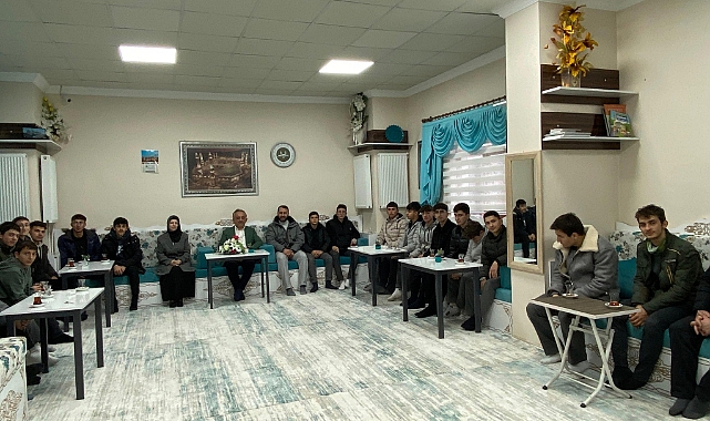 İmam hatipli öğrenciler vaaz verip namaz kıldırdı