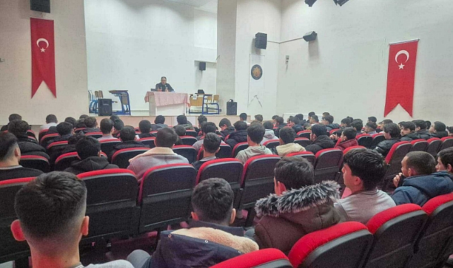 Liselerde bilgilendirme çalışmaları sürüyor