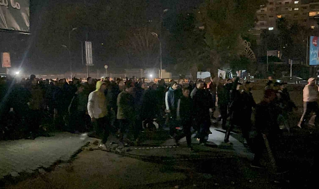 Şam'da gergin gece: Esad destekçileri ile muhalifler çatıştı