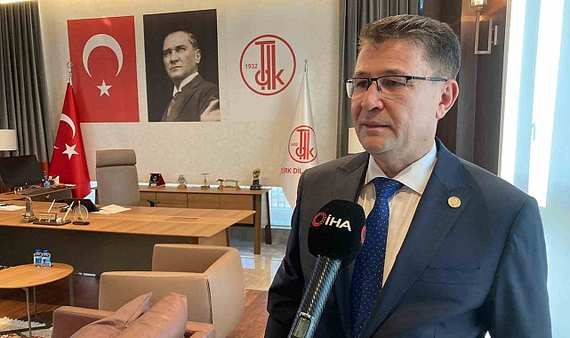 TDK Başkanı Mert: "Pazar günü itibarıyla oylama tamamlandı ve büyük bir farkla 'kalabalık yalnızlık' birinci çıktı"