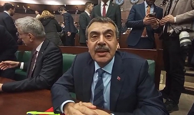 Bakan Tekin: "Özel'e tavsiyem danışmanlarının verdiği bilgileri teyit etsin"