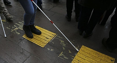 Bari şu bantları yenileyin!