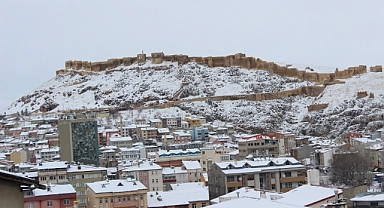 Bayburt’un en soğuk yeri Ballıkaya Köyü oldu