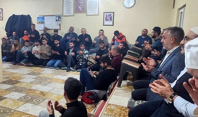 Bayburt'ta asırlık mukabele geleneği devam ediyor