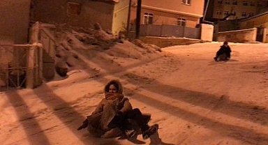 Çocuklar karın tadını çıkarttı