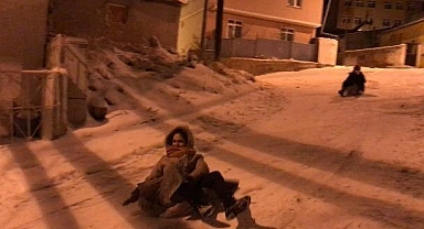 Çocuklar karın tadını çıkarttı