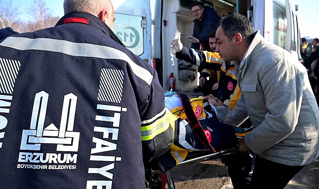 Erzurum'da ambulanslarında karıştığı trafik kazası: 9 yaralı