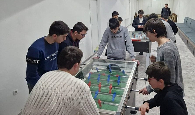 'Gençliğe Değer Ara Dönem Kampı' kayakla son buldu