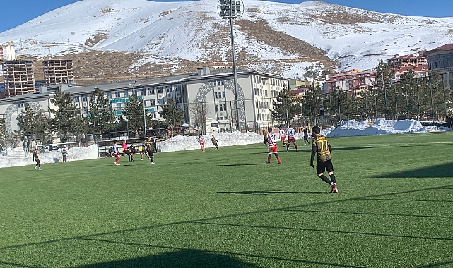 Gürbüzspor 3 puanı aldı, ilk devreyi lider tamamladı