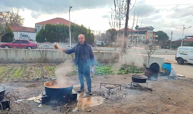 Ocak ayında pekmez kazanları kaynadı
