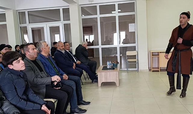 Öğrenciler tarihi şahsiyetleri canlandırdı