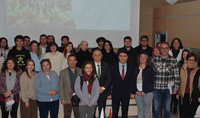 Prof. Dr. Bayraktan, "Yapay zekâ uzmanı yetiştirilmesine yönelik eğitimler önemli"