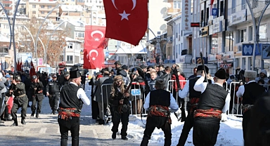 107. yılda coşkulu kutlama