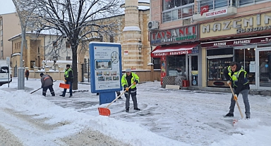 Beklenen kar etkili başladı