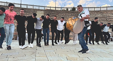 Geçen yıl 415 çift hayatını birleştirdi