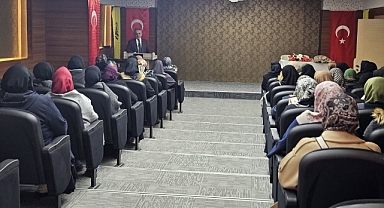 Kadınlara yönelik "Berat Kandili" konulu konferans düzenlendi
