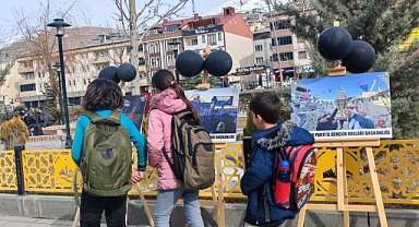 ‘Gazze’de Ramazan’ konulu resim sergisi açıldı