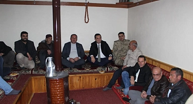 Kaymakam Şahin köyleri geziyor