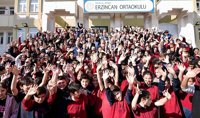 Milli Eğitim Bakanı Tekin Erzincan'da