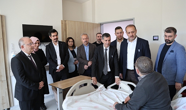 AK Parti'den hastane çıkarması