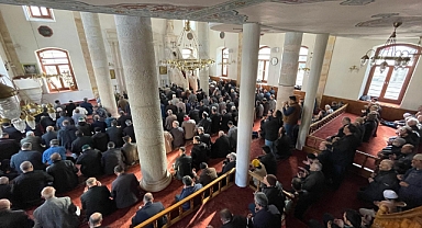 ‘Başbuğ Türkeş’ için Mevlid-i Şerif okundu