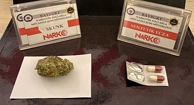 Skunk ve sentetik ecza maddesi yakalandı