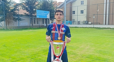 U 14 Türkiye Şampiyonası'na Emir Hakan Kurt damgası