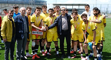Bayburt GSB, Erzurum'da ikincilik elde etti