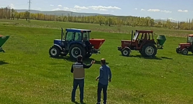 Bayburt'un meralarında gübreleme çalışması yapılıyor