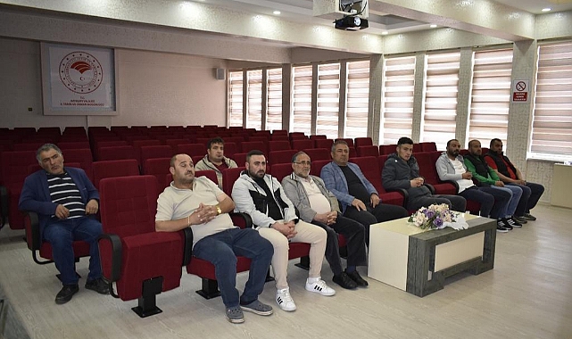 Canlı hayvan nakliyatçısı ve bakıcılarına eğitim