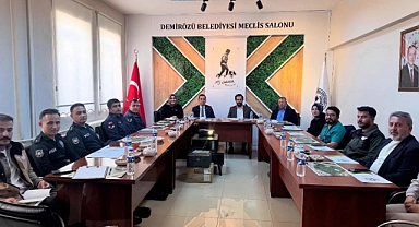 Demirözü, 'Kuşburnu Çiçeği Festivali' için gün sayıyor