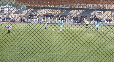 Kurumlar arası futbol turnuvası, ilgiyle takip ediliyor