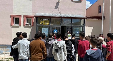Okullarda gençlik kampları tanıtılıyor