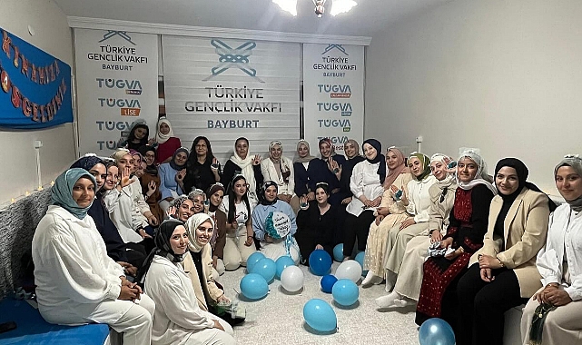 TÜGVA’da mezuniyet kınası