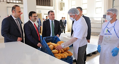 Vali Eldivan cezaevini ziyaret etti