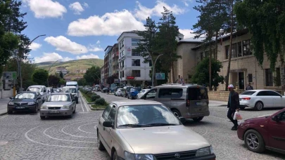 Bayburt’ta trafik ve araç yoğunluğu