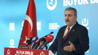 BBP lideri Destici: "İsrail’in saldırıları uluslararası hukuka aykırıdır"