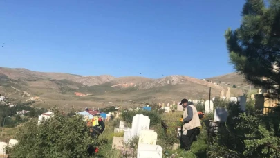 Mezarlıkla elden geçiriliyor
