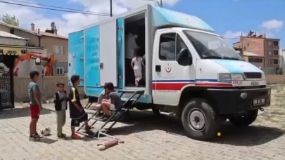 Mobil tarama aracı köy yollarında