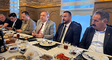 Zeybek; “Kurumları hak edenler mi yönetiyor?”