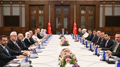 Cumhurbaşkanı Yardımcısı Yılmaz: "Sağlıklı nesillerin geleceğini tehdit eden gelişmelere karşı kararlılıkla mücadelemizi sürdüreceğiz"