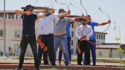 Okçuluk turnuvası ve konferans