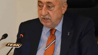 Palandöken: "Demokrasiye sahip çıkan milletimize minnettarız"