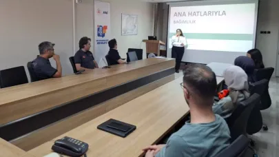 Yeşilay’dan AFAD personeline bağımlılıkla mücadele eğitimi verildi