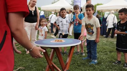 Çocuklar, geleneksel oyunlarla tanıştı